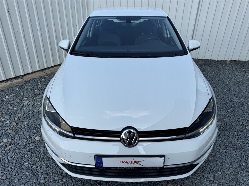 Volkswagen Golf, 2,0 TDI HIGHLINE DPH 1.maj ČR - fotka 6