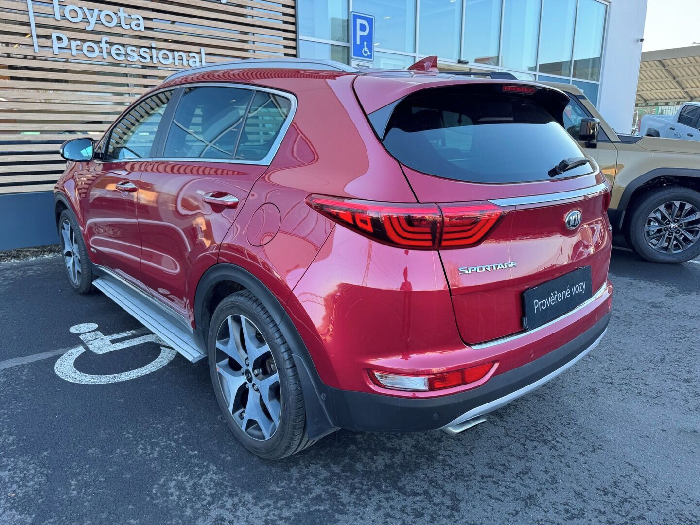 Kia Sportage, GT LINE - fotka 2
