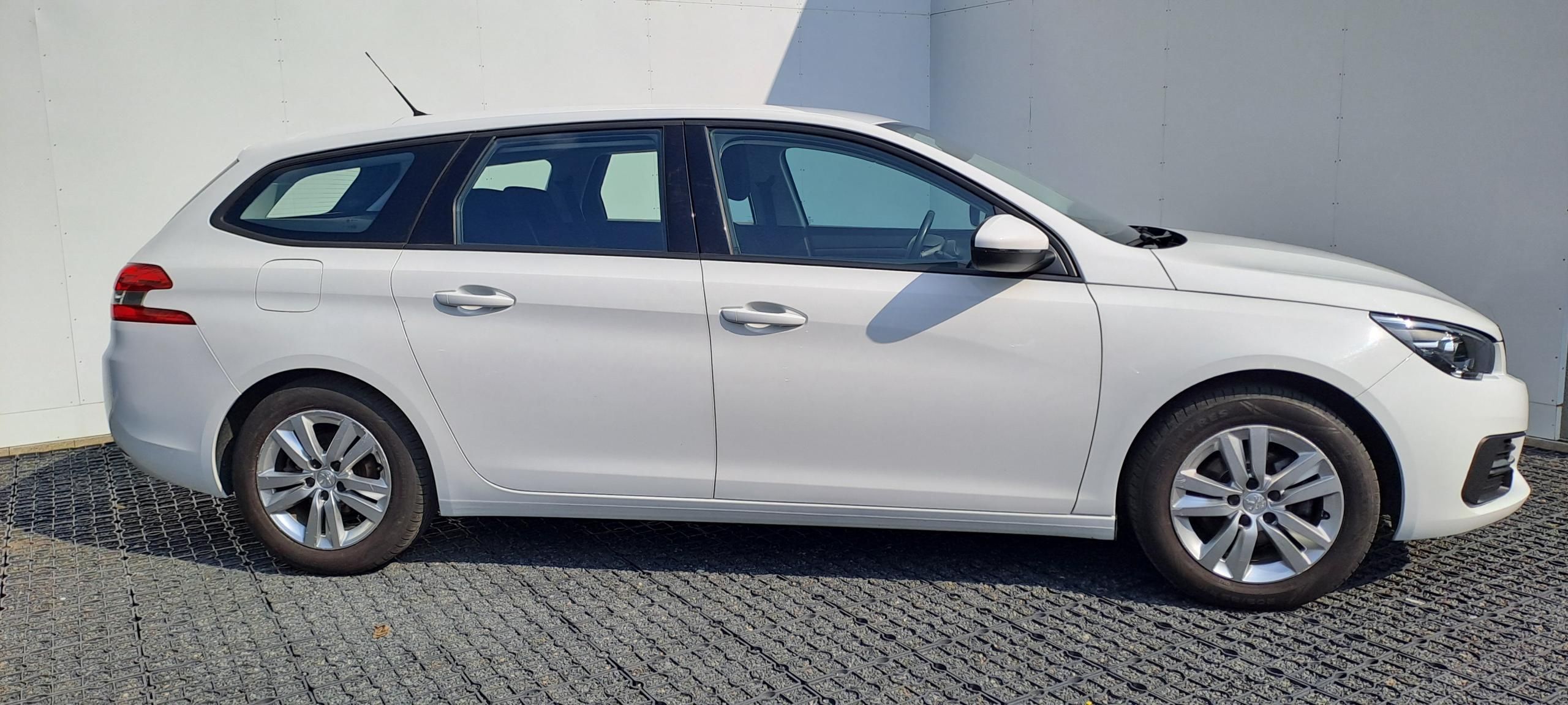 Peugeot 308, SW ACTIVE 1.2 PureTech 110 MAN - fotka 4