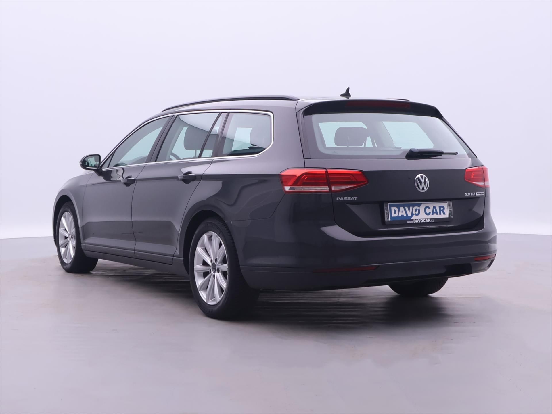 Volkswagen Passat, 2,0 TDI 110kW DSG Comfort Navi - fotka 5