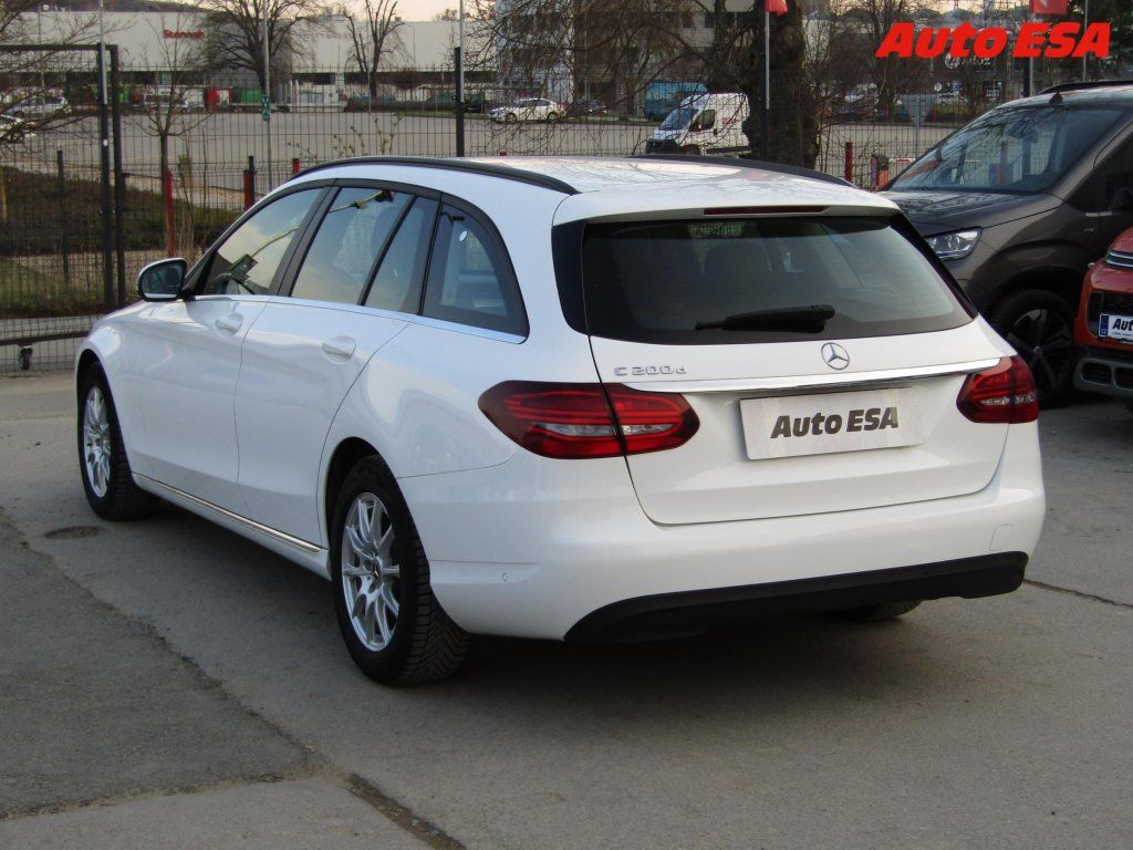 Mercedes-Benz Třídy C, 1.6 d C 200 d,1.maj,ČR,AT - fotka 6