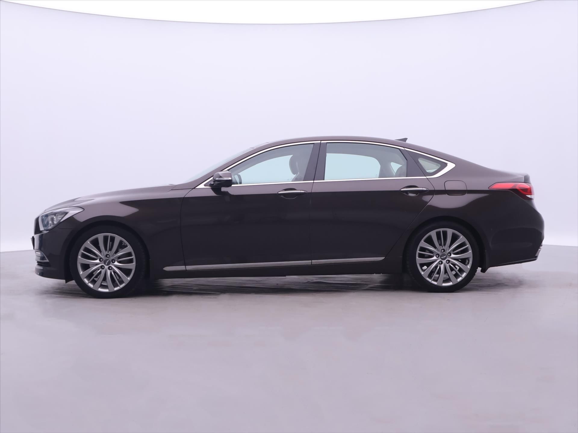 Hyundai Genesis, 3,8 GDI 232kW CZ DPH - fotka 4