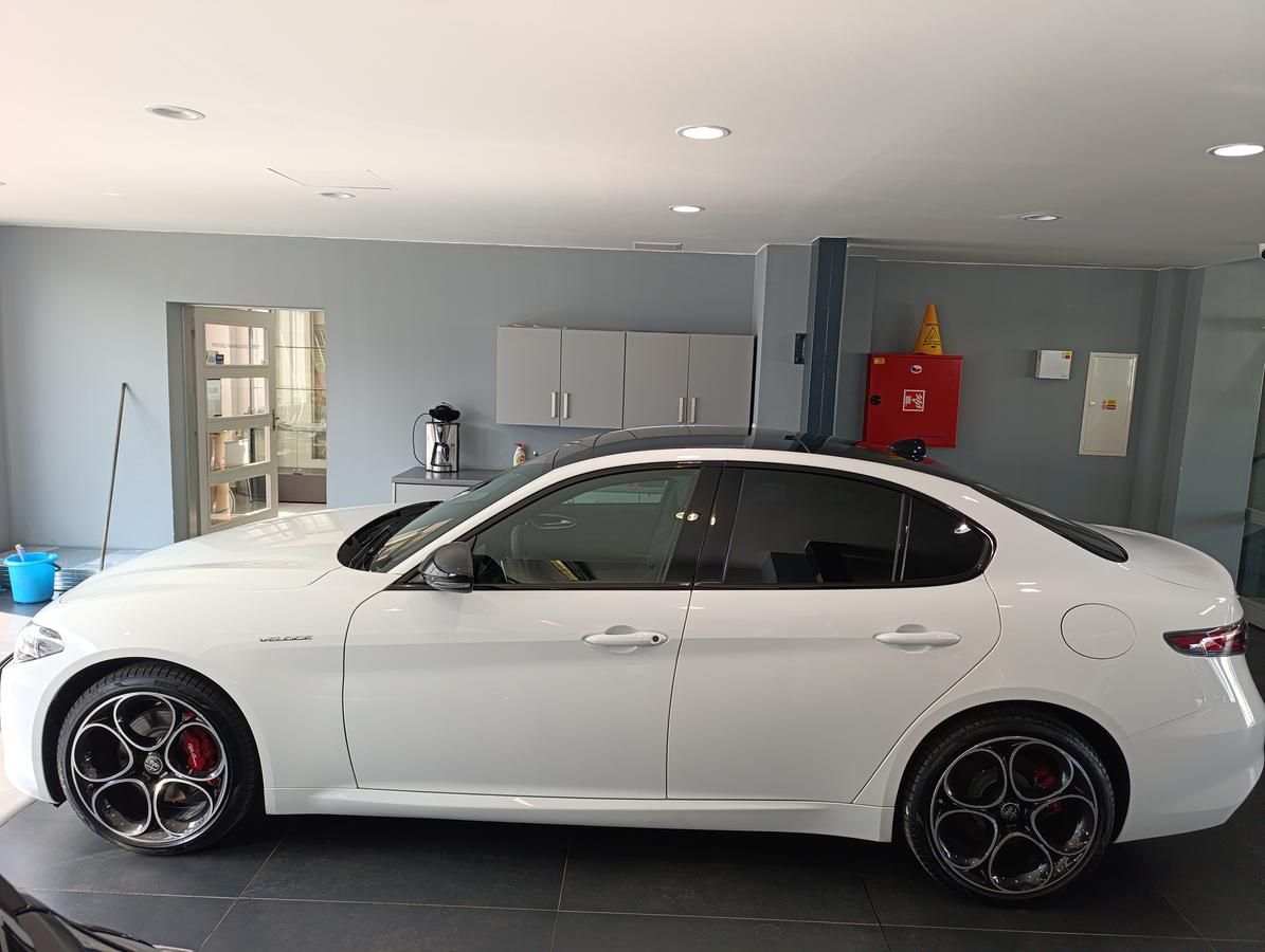 Alfa Romeo Giulia, Veloce 2,2 JTDm 210k Q4 - fotka 6