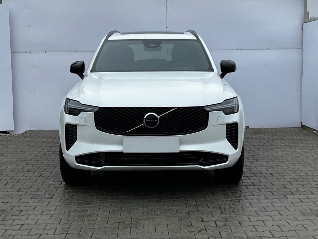 Volvo XC90, Plus Dark T8 AWD 335kW - fotka 2