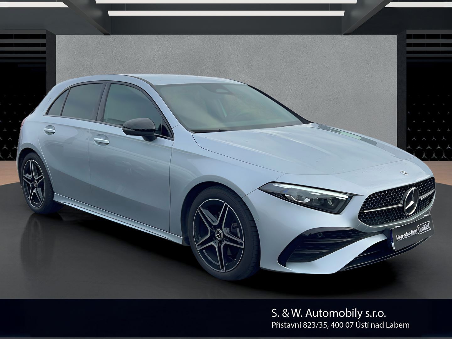 Mercedes-Benz Třídy A, A 200d AMG line - fotka 3