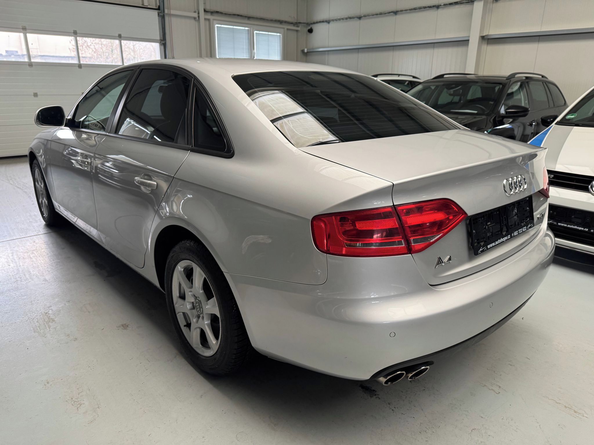 Audi A4, 1.8 TFSI Limousine - fotka 4