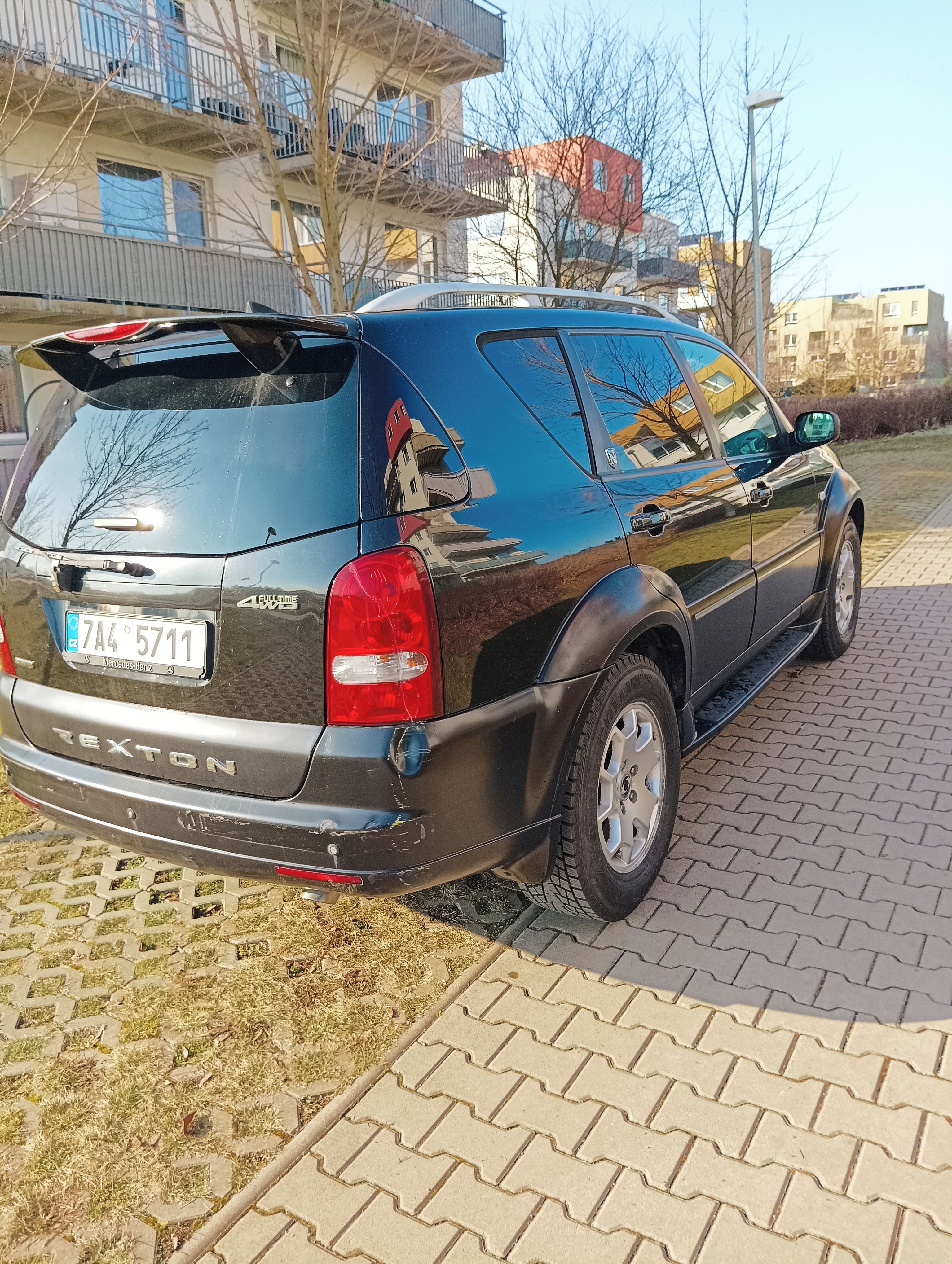 SsangYong Rexton, 2.7, 120kw, aut, kůže, servis - fotka 3