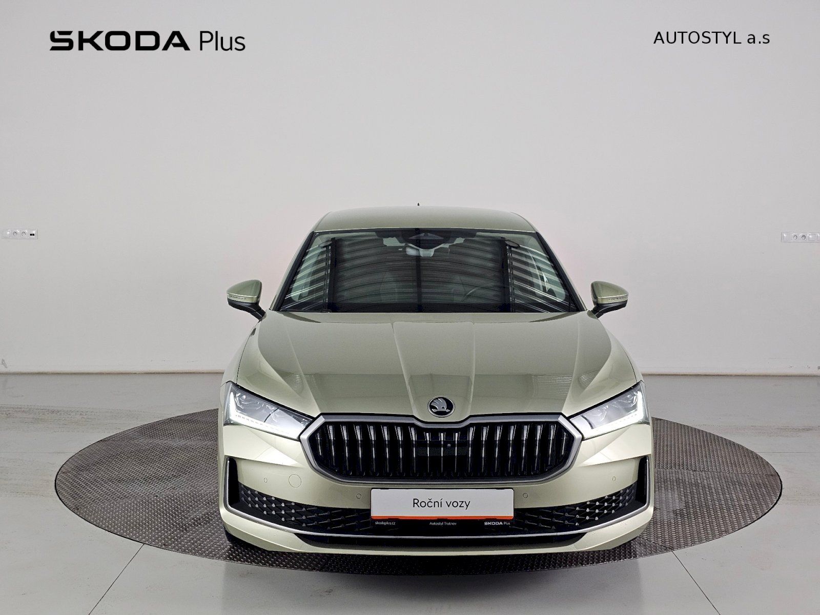 Škoda Superb, 2.0TSI 195kW 4x4 DSG LAURIN A - fotka 4