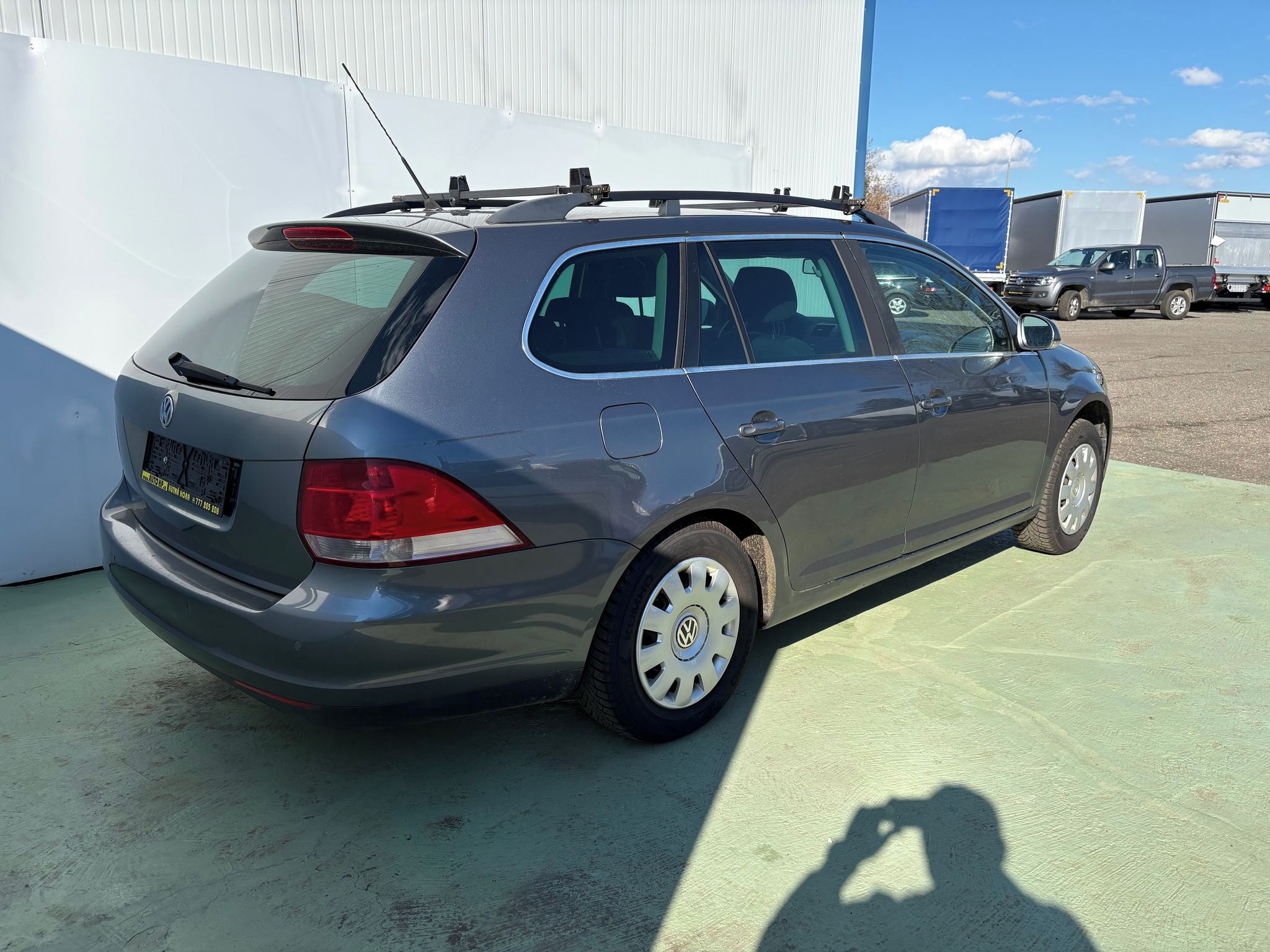 Volkswagen Golf, 1.6i, 75kW, Klima, Výhřevy - fotka 2