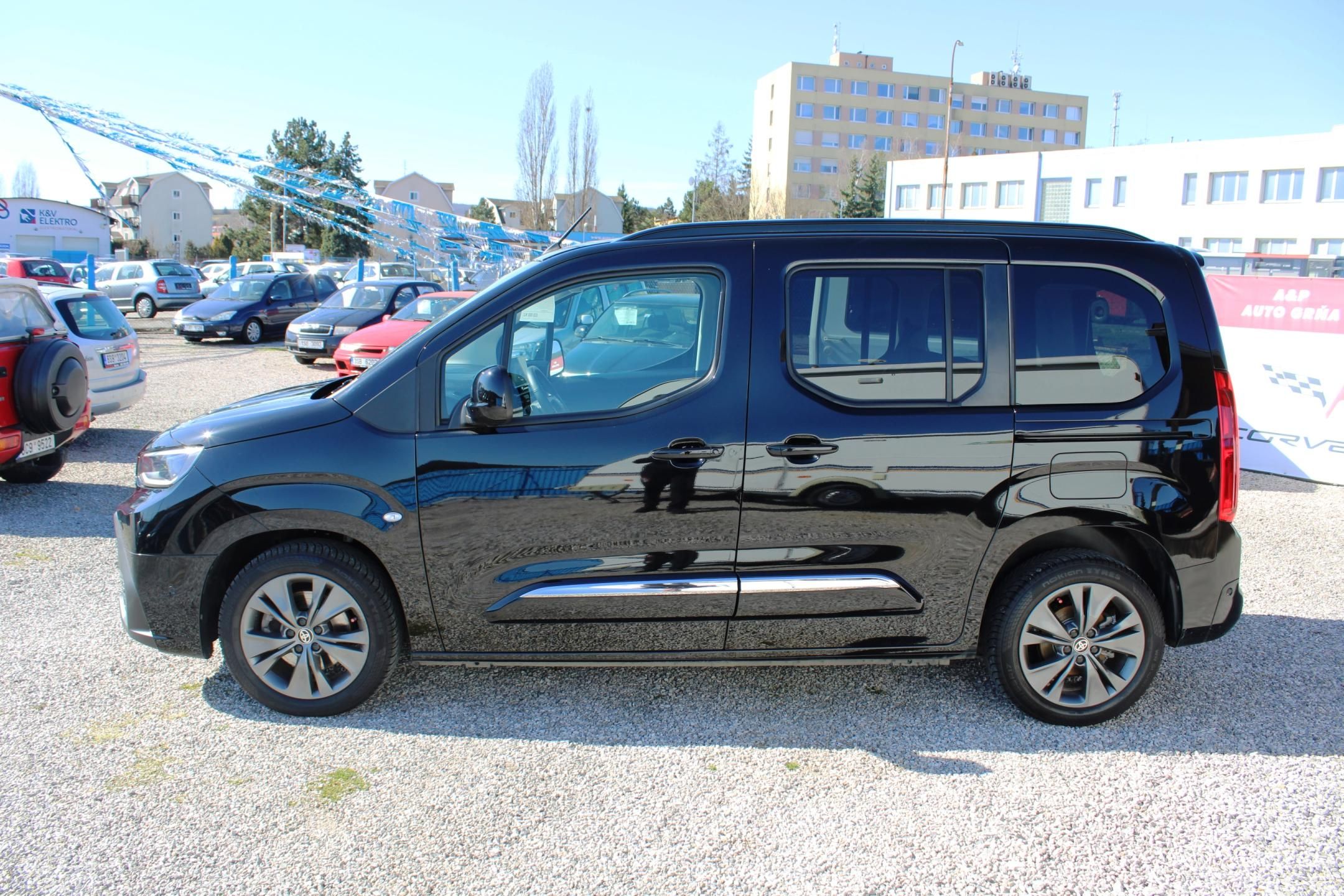 Toyota Proace City Verso, 1,5d 96KW PANORAMA NAVI LED CZ - fotka 4