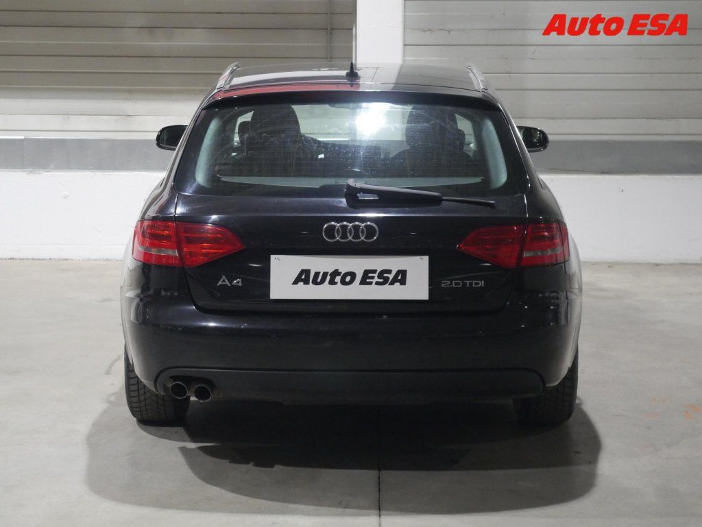 Audi A4, 2.0TDi,autoAC - fotka 5