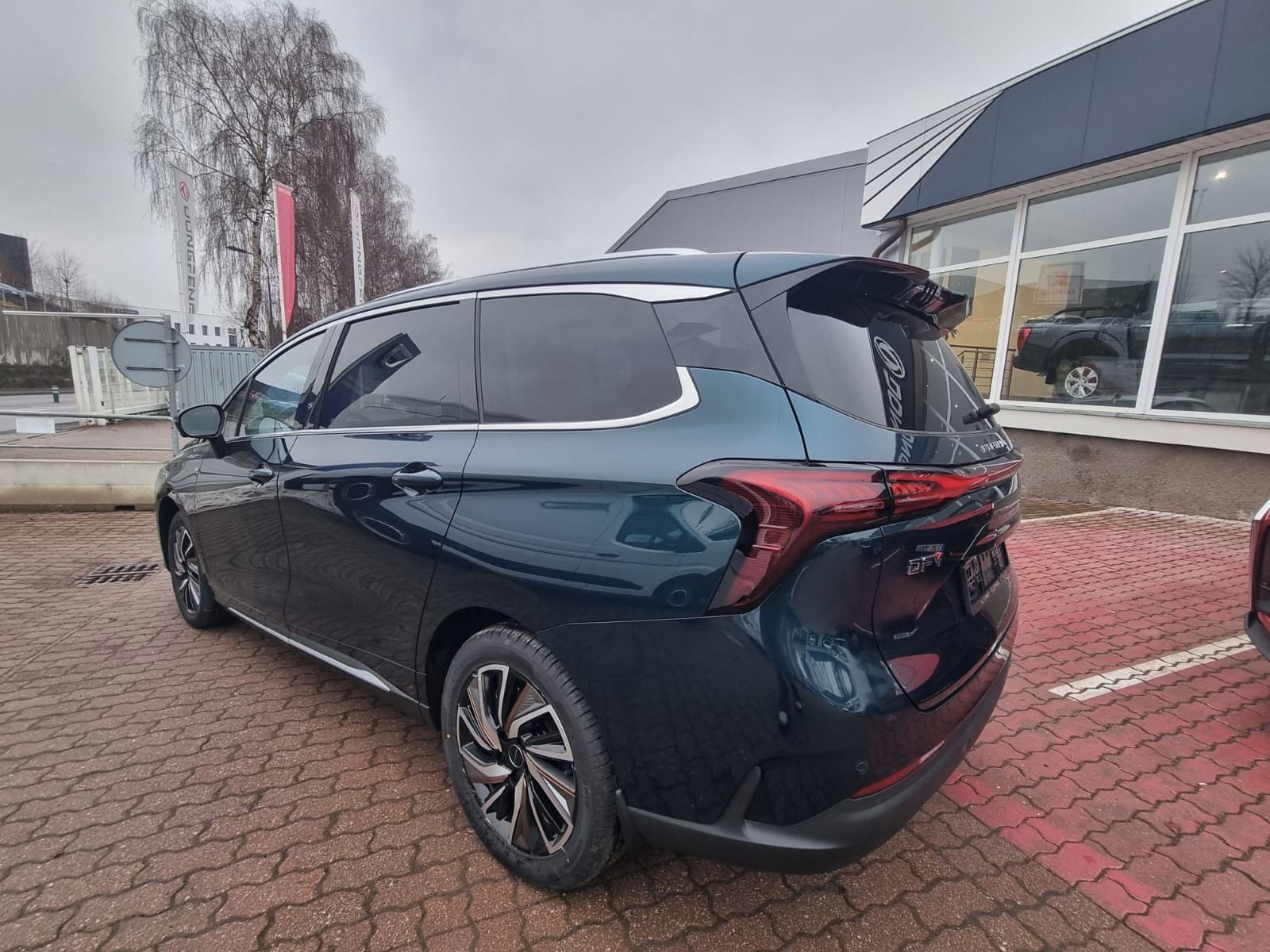Dongfeng U-Tour, HEV Exclusive - fotka 4