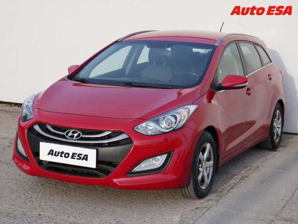Hyundai i30, 1.6 CRDi,1.maj,ČR,AC,TZ - fotka 3
