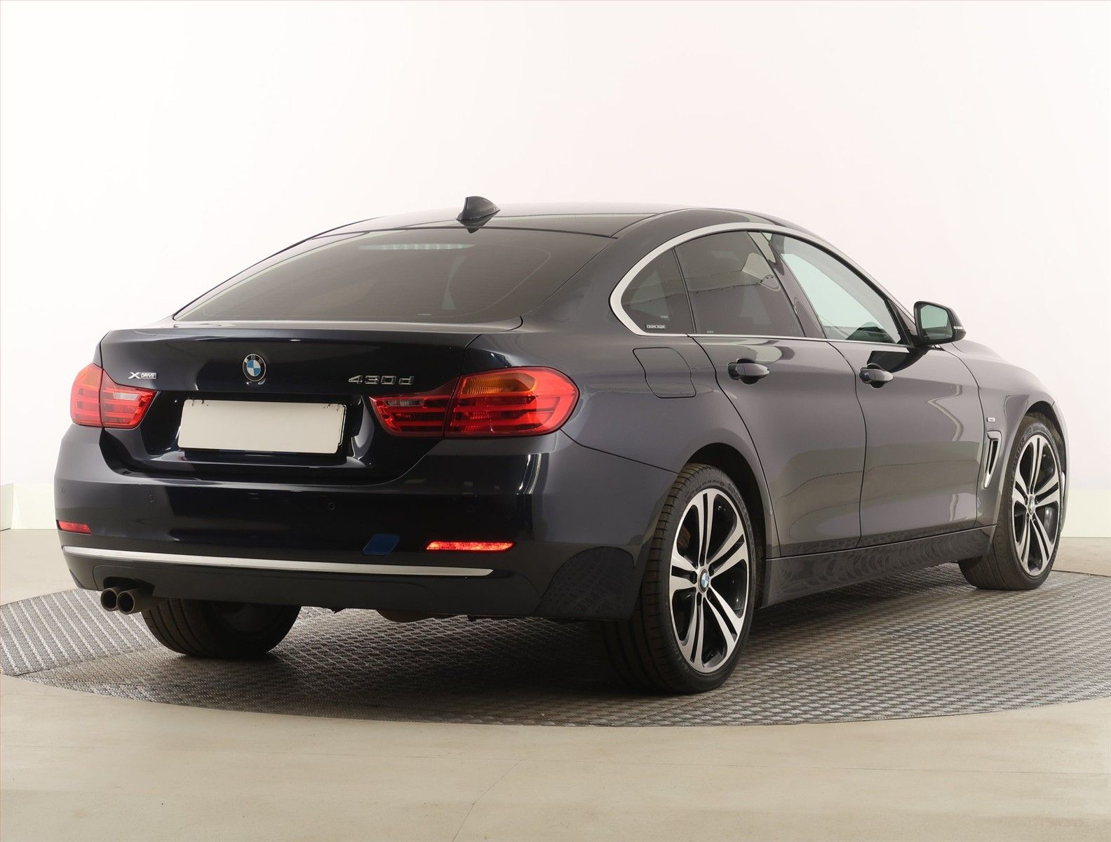 BMW Řada 4, 430d xDrive Gran Coupé , 4X4 - fotka 5