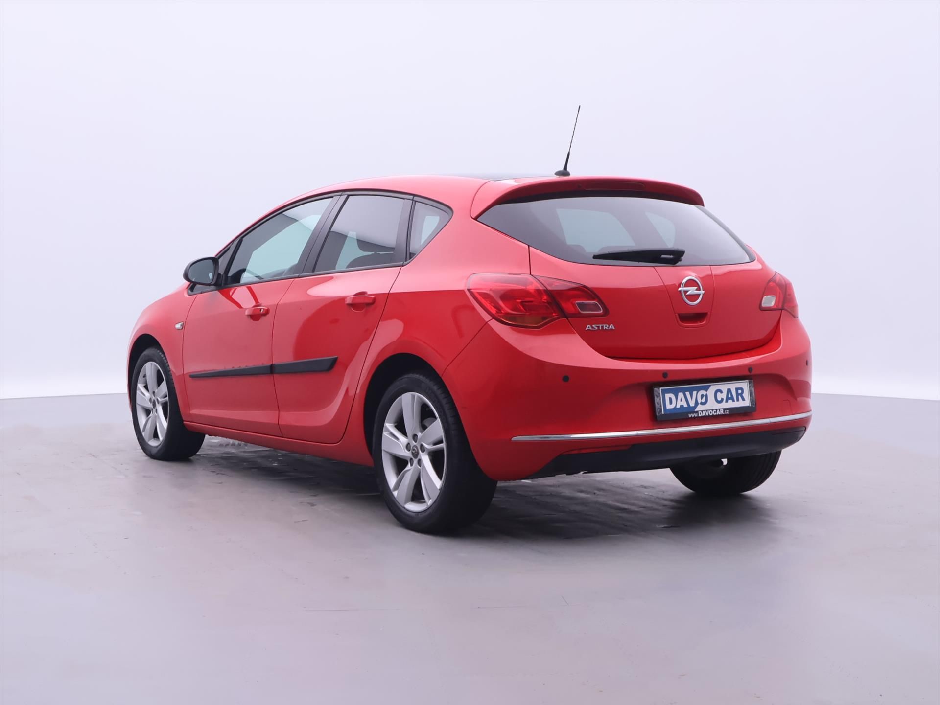 Opel Astra, 1,4 T 88kW CZ Drive Serv.Kniha - fotka 5