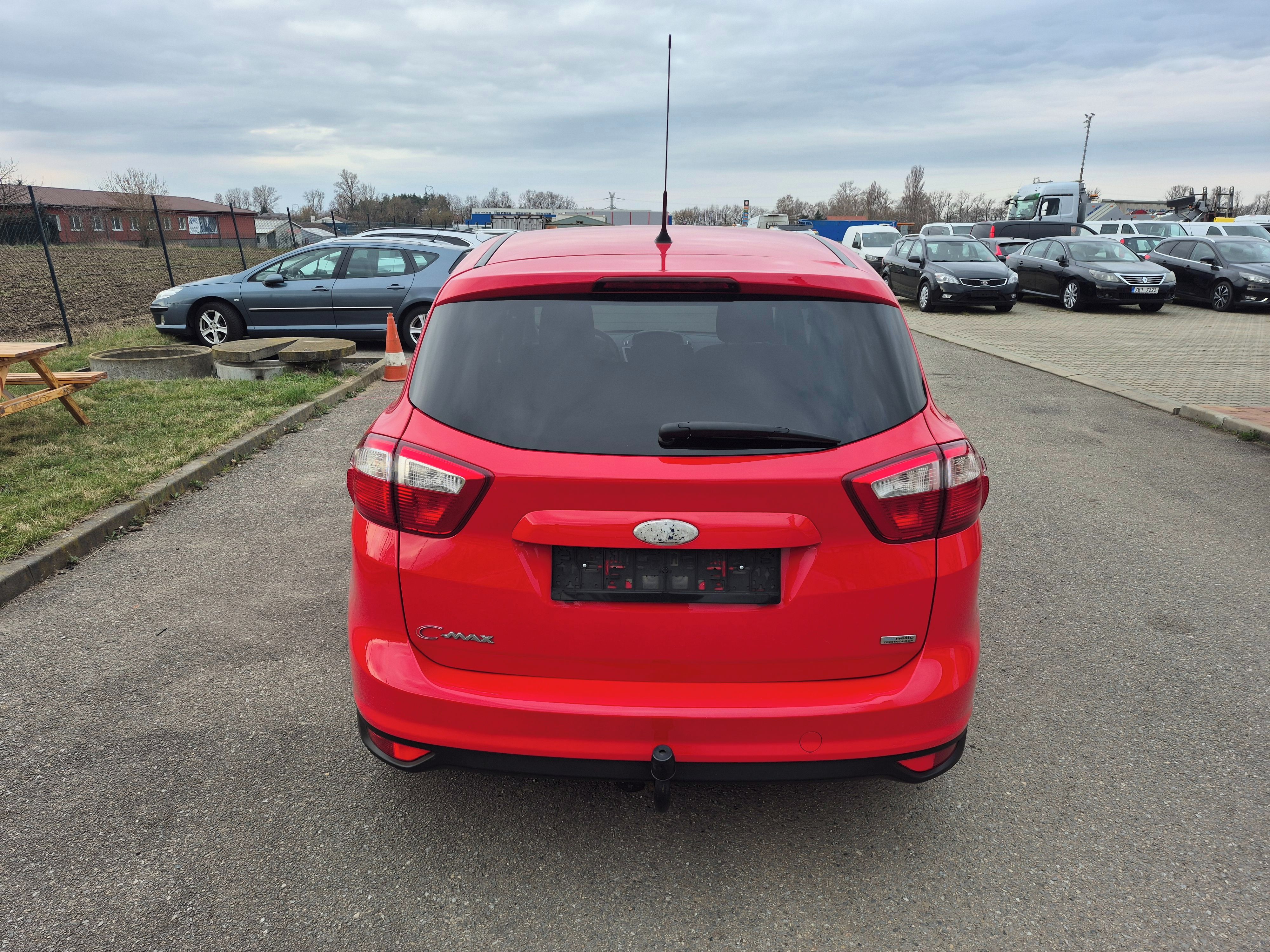 Ford C-MAX, 1,6TDCI, 70kW, klima, tažné - fotka 5