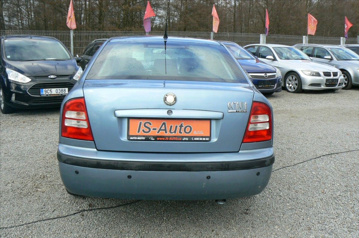 Škoda Octavia, 1,9 TDi  Tour - fotka 6