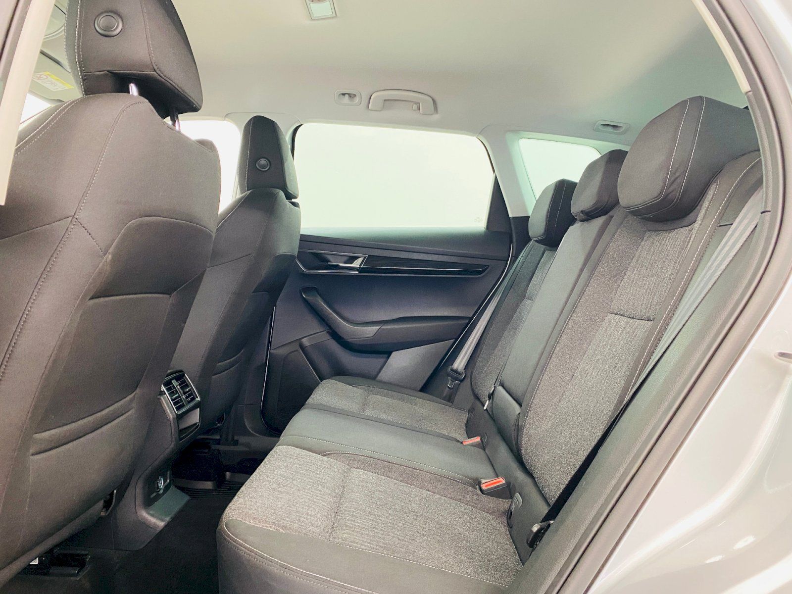 Škoda Karoq, 2.0 TDI 110kW Style - fotka 6