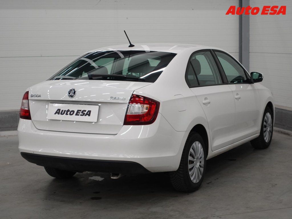 Škoda Rapid, 1.0TSI,ČR,AC,park.asist - fotka 4