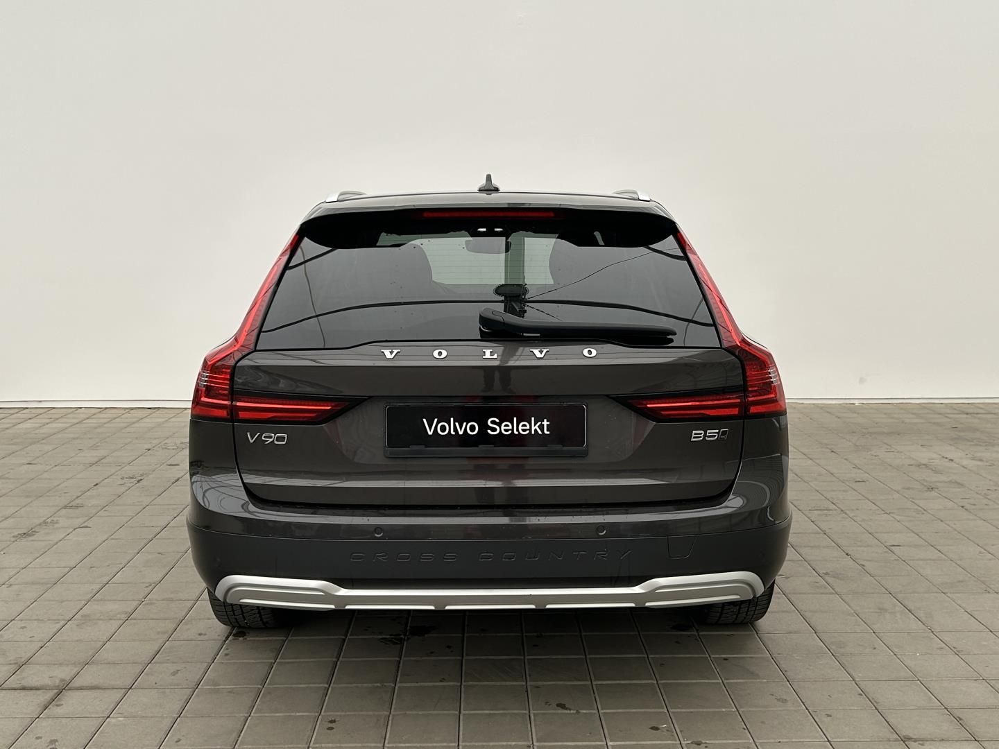 Volvo V90, 2.0B5 173kW 4x4  Cross Country - fotka 6