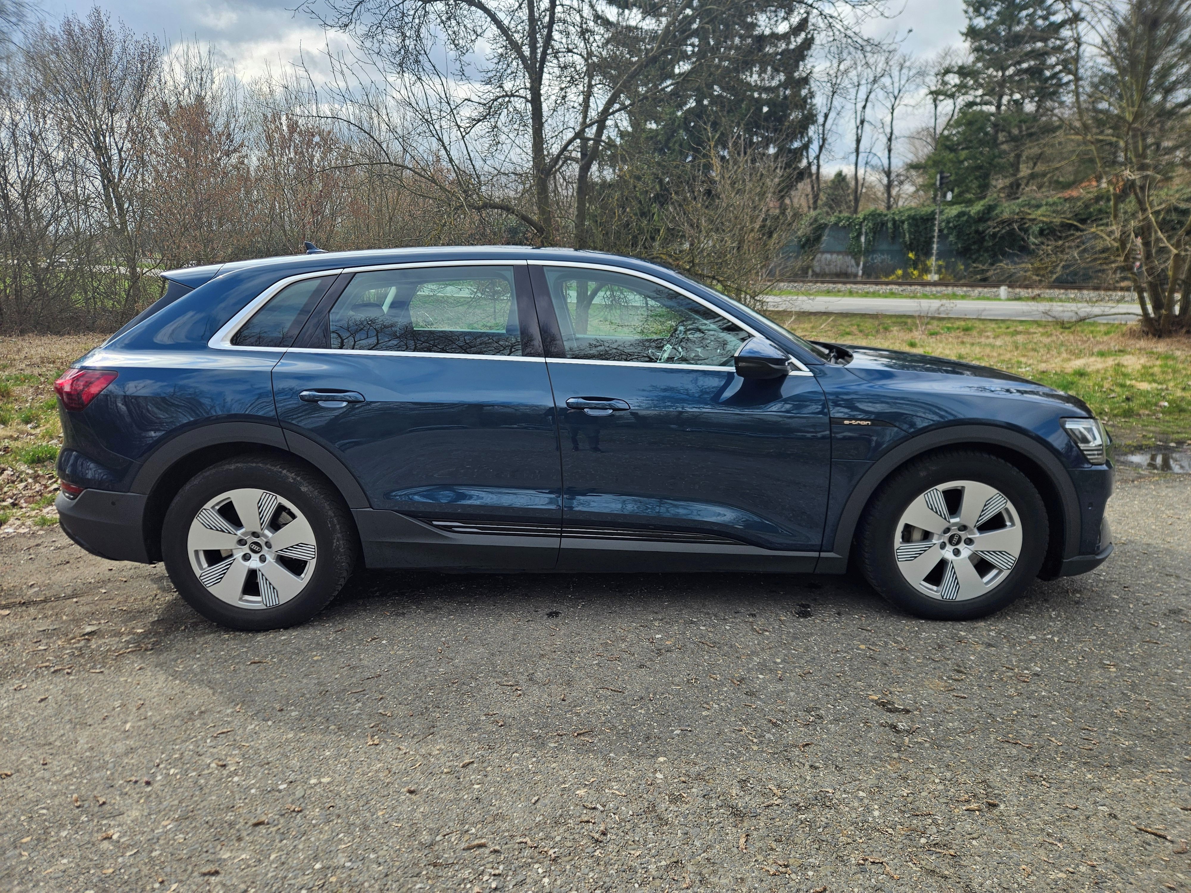 Audi e-tron, 55 Quattro, 300kw, tažné, DPH - fotka 6