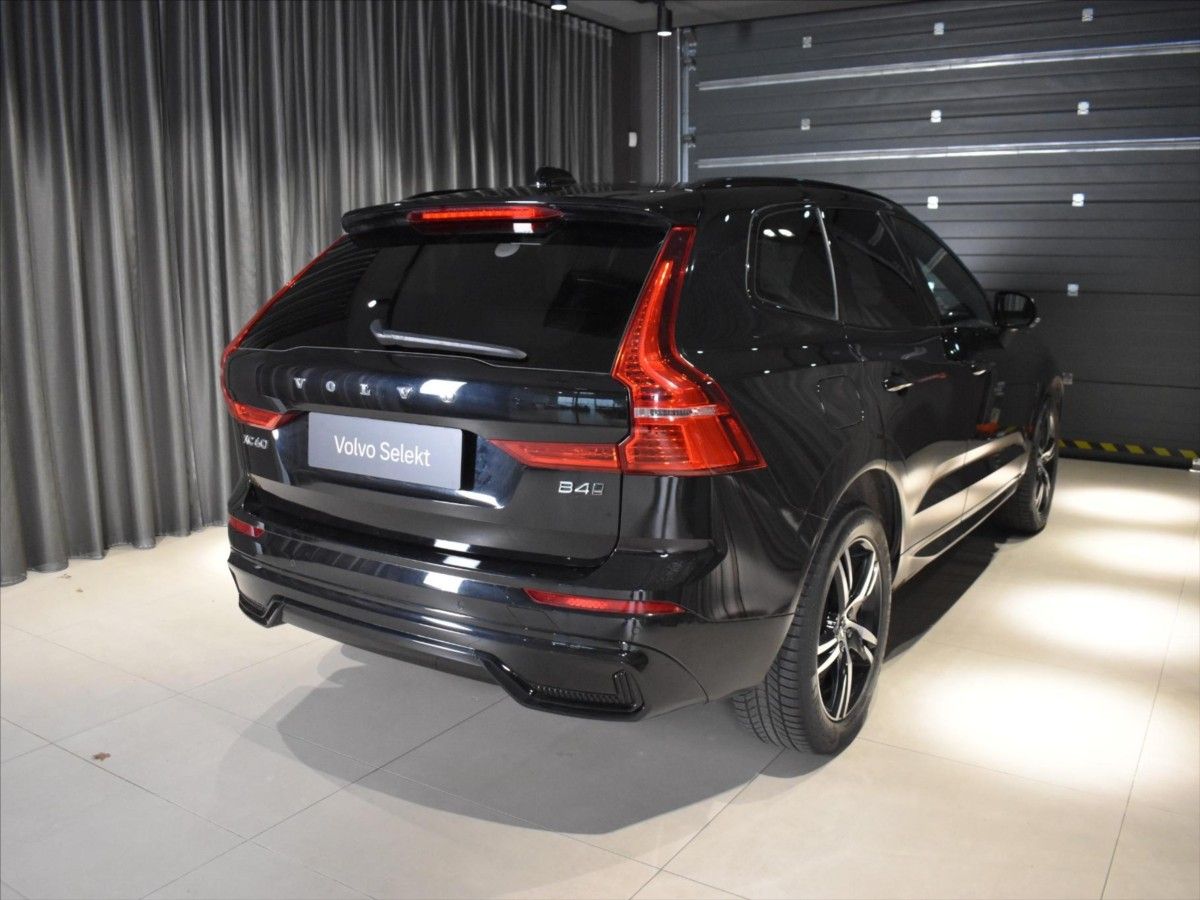 Volvo XC60, 2,0 B4 AWD R-Design tažné. - fotka 5