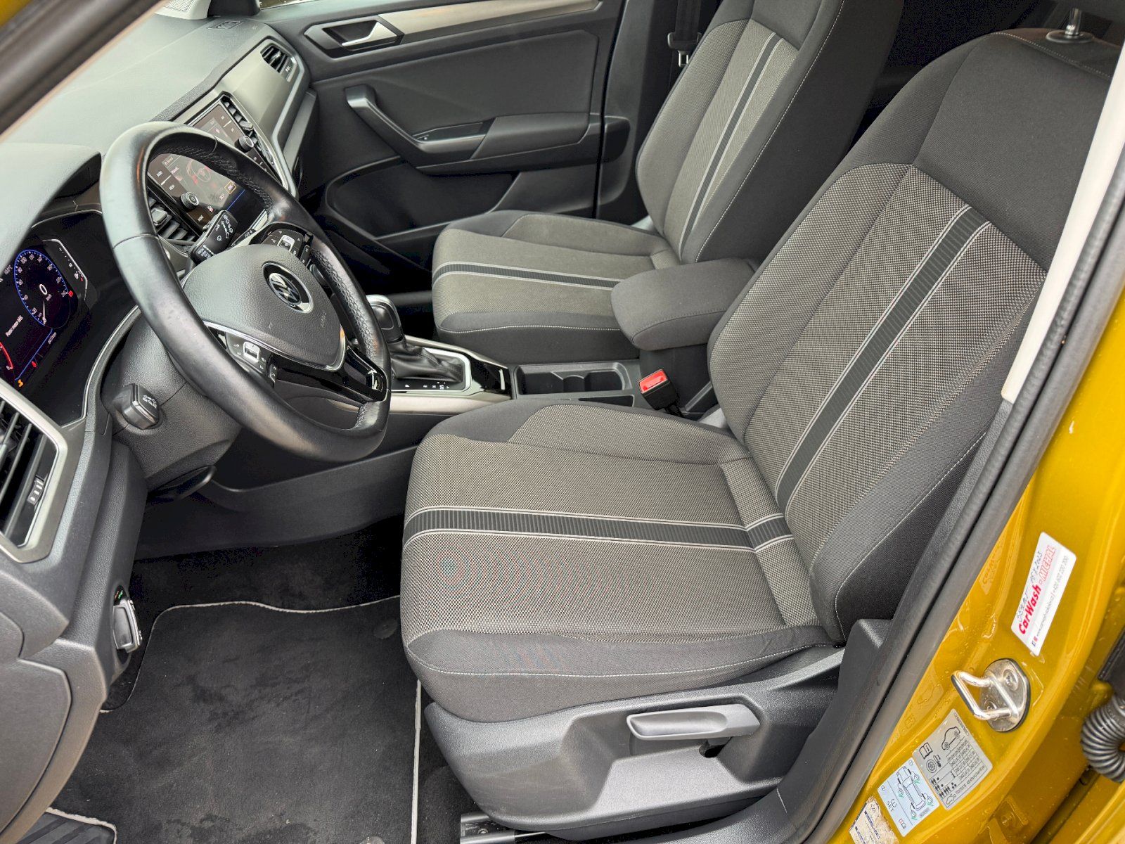 Volkswagen T-Roc, T-ROC STYLE 1,5TSI EVO ACT OPF - fotka 5