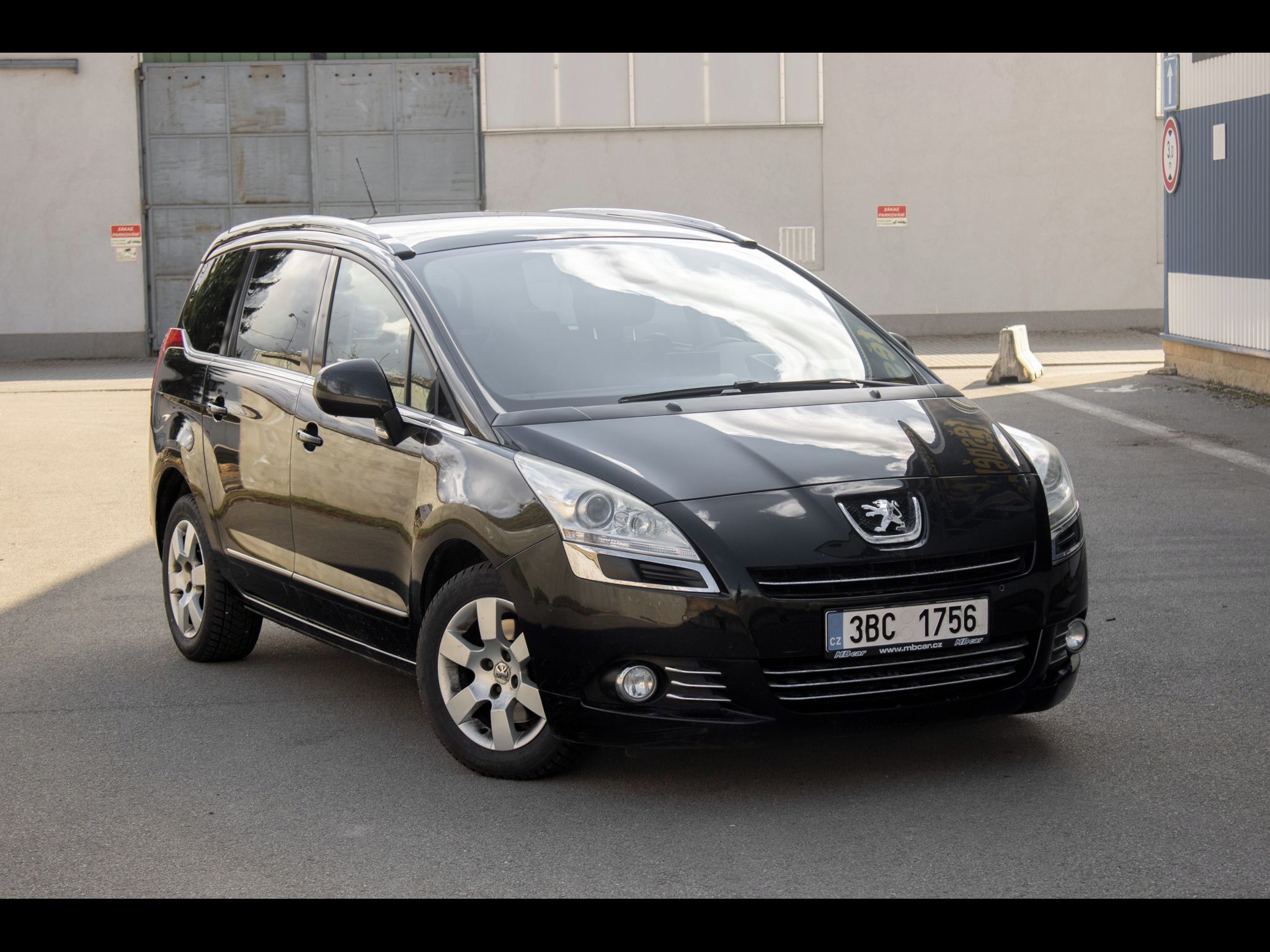 Peugeot 5008 - fotka 3