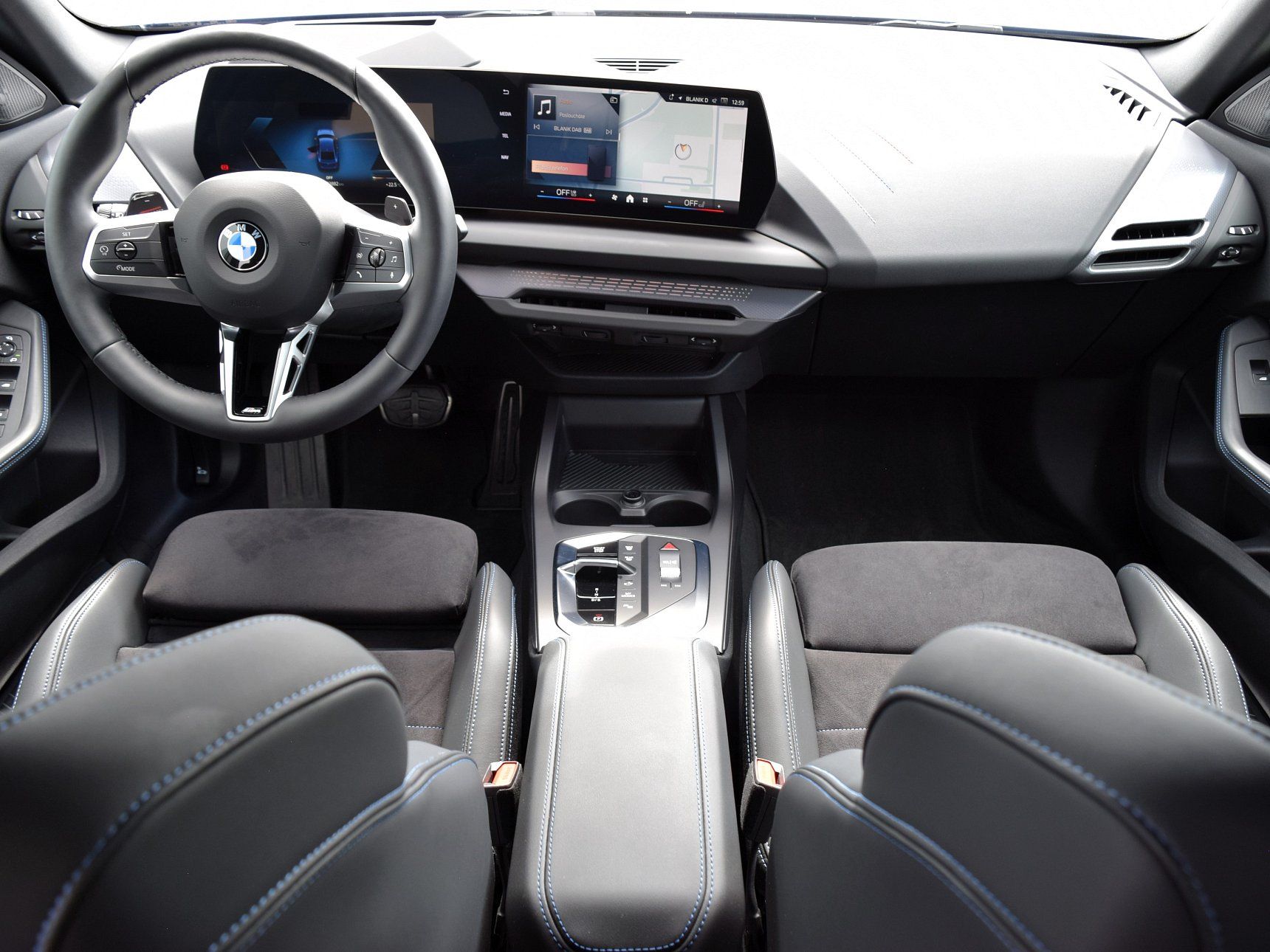 BMW Řada 2 - fotka 6