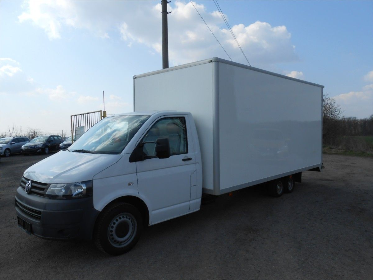 Volkswagen Transporter, 2,0 TDI 75 kW  SERVISKA