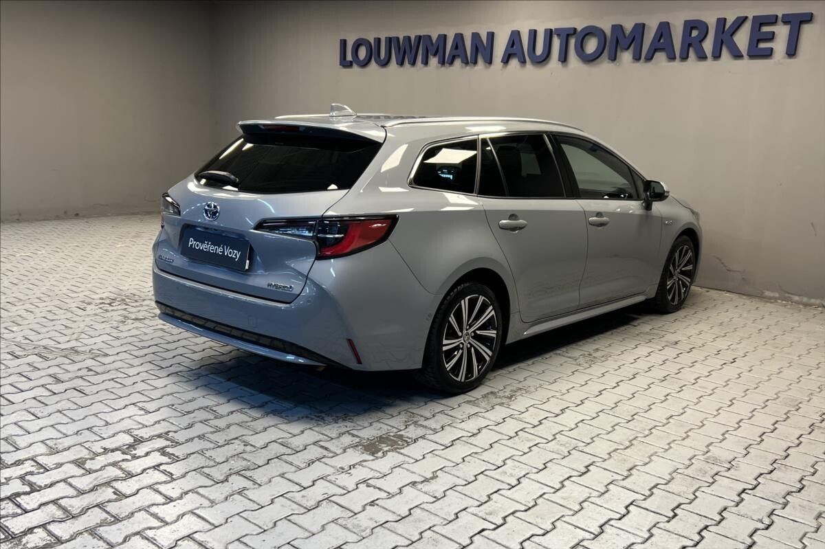 Toyota Corolla, 1,8 TS COMFORT STYLE TECH - fotka 2