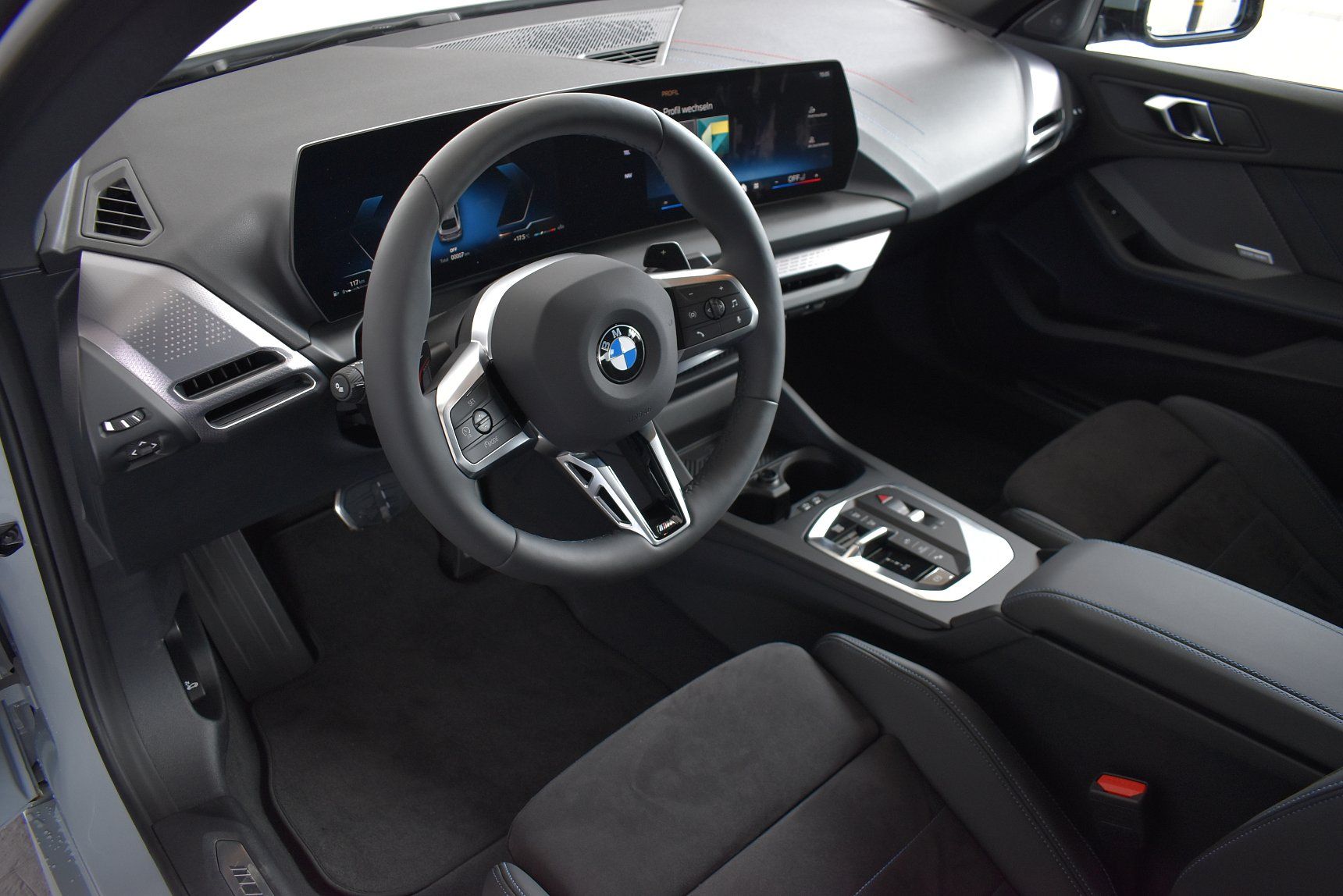 BMW Řada 2 - fotka 5