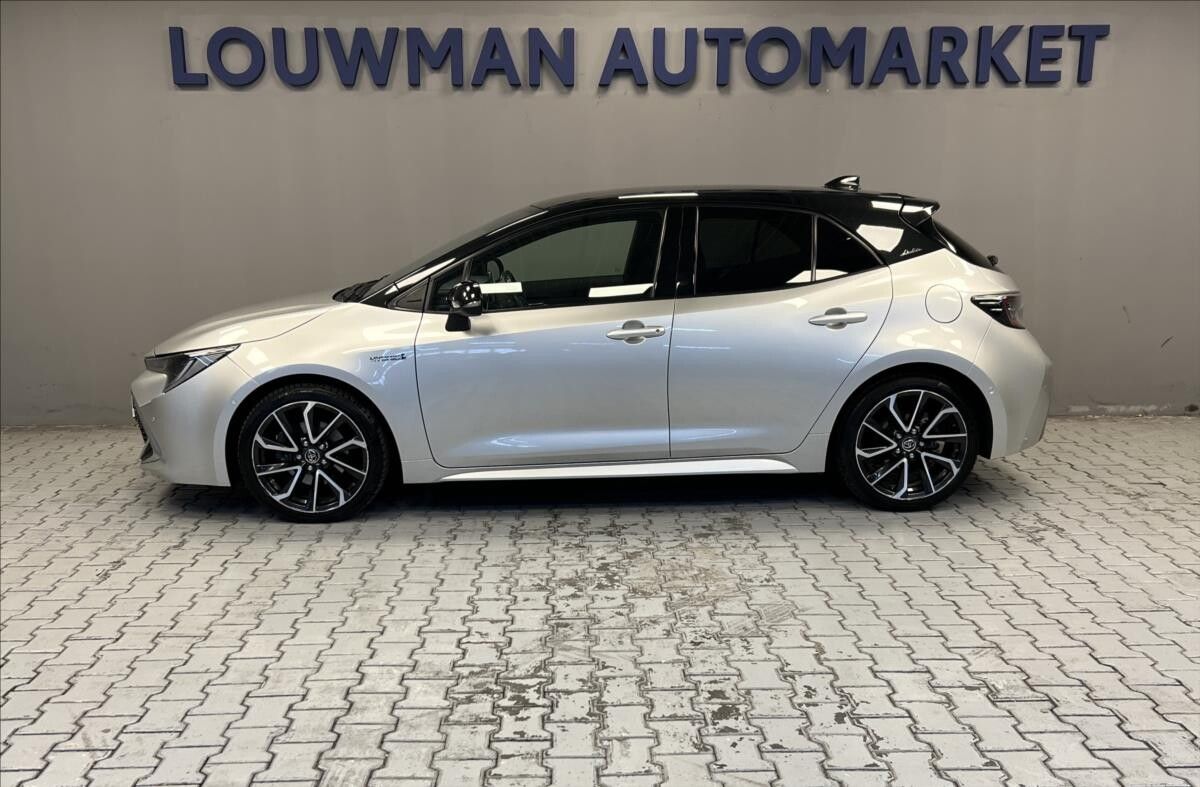 Toyota Corolla, 2,0 Hybrid AT GR Sport  HB - fotka 3