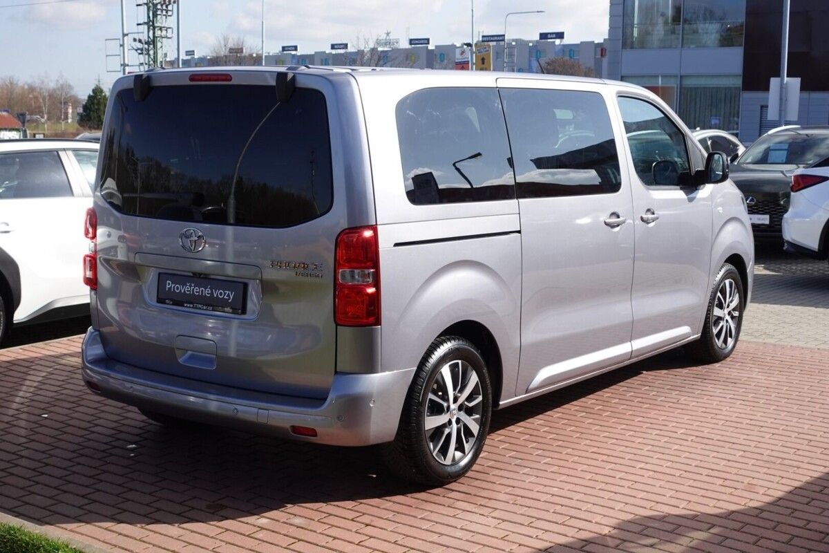 Toyota Proace Verso, 2.0L Diesel 144 PS 5D L1 6 MT - fotka 4