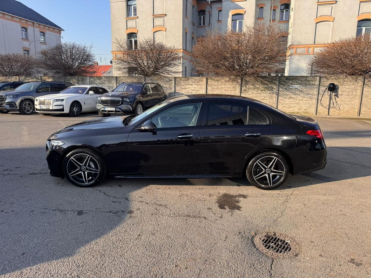Mercedes-Benz Třídy C, C 220 d 4MATIC - fotka 4