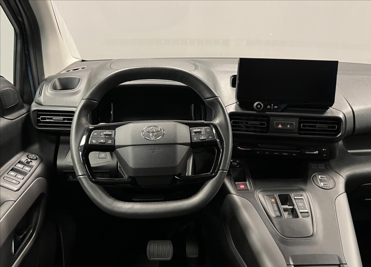 Toyota Proace City Verso, 1,5 D 8AT VIP L1 - fotka 5