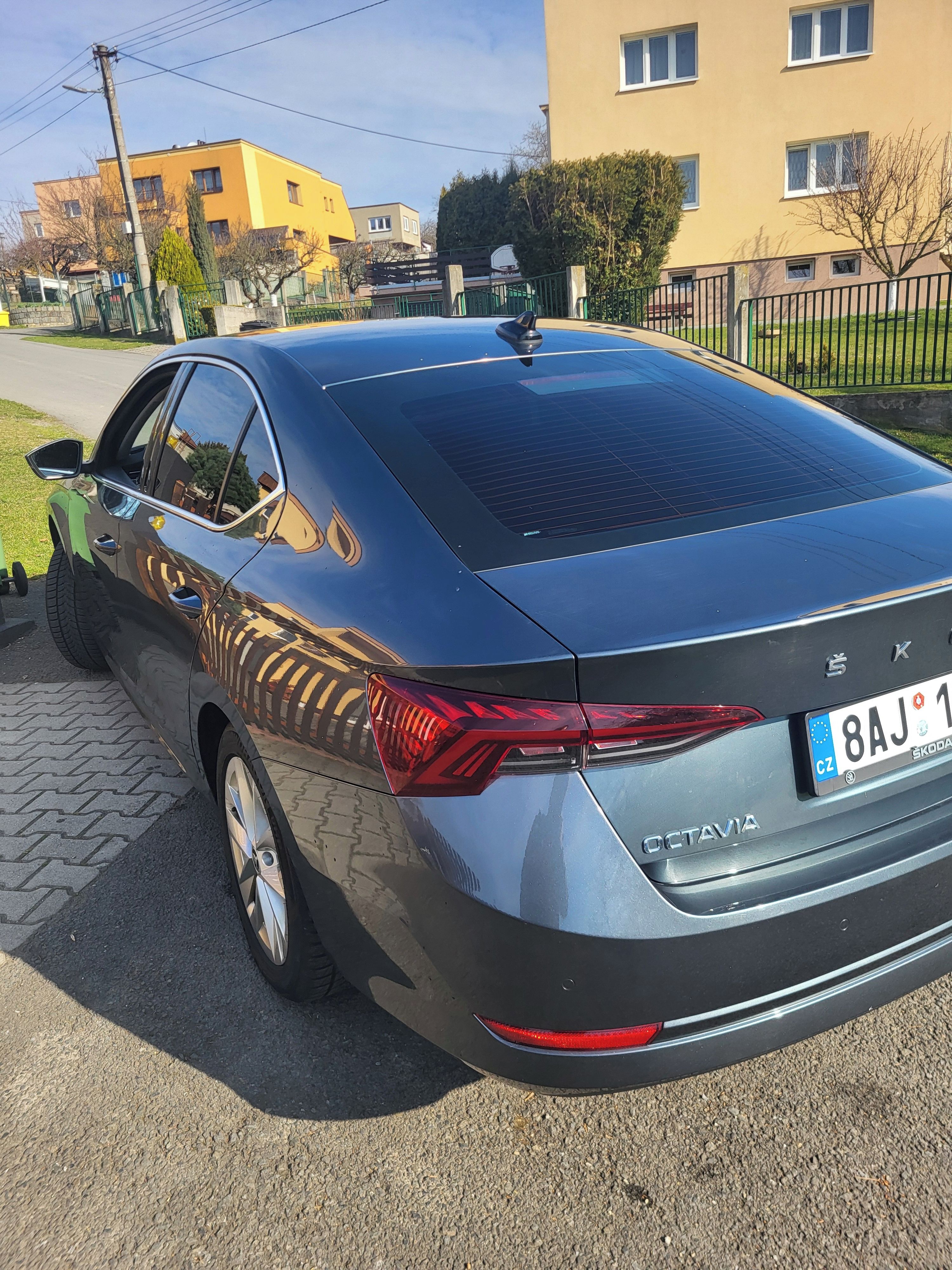 Škoda Octavia, 2,0TDI 110Kw Style plus-Matrix - fotka 3