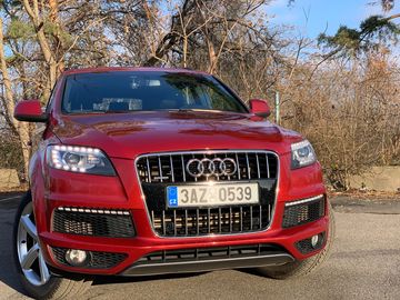 AUDI Q7 3.0 QUATTRO S-Line