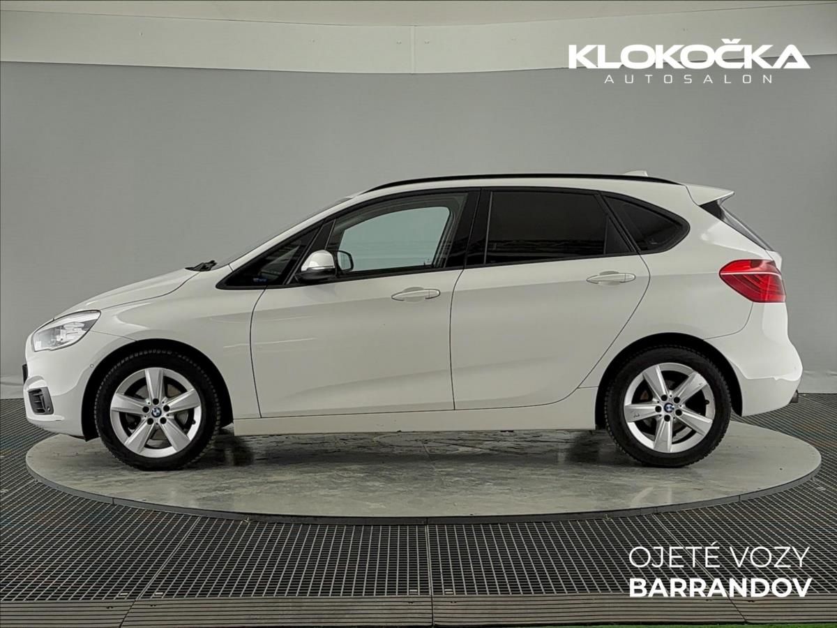 BMW Řada 2, 1,5 218i  Active Tourer 6AT - fotka 3