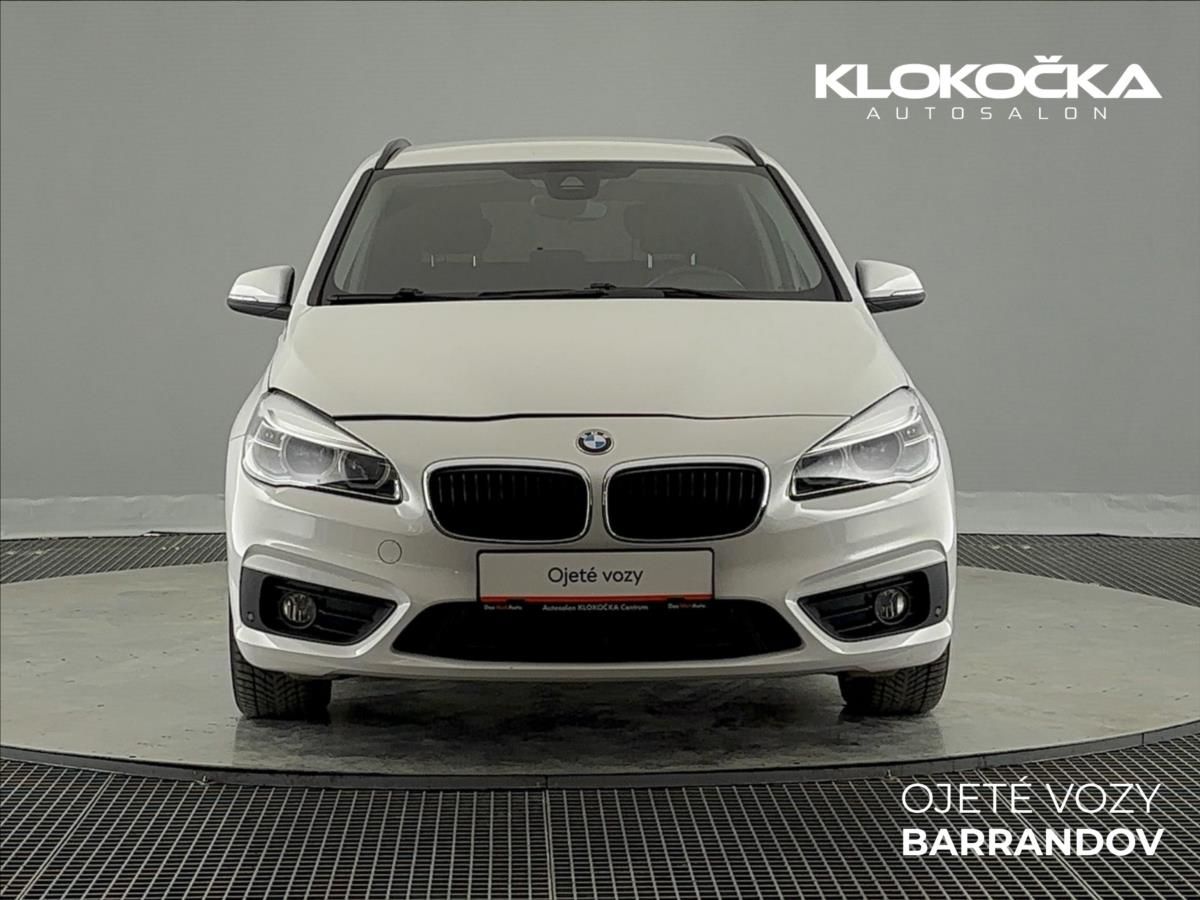 BMW Řada 2, 1,5 218i  Active Tourer 6AT - fotka 4