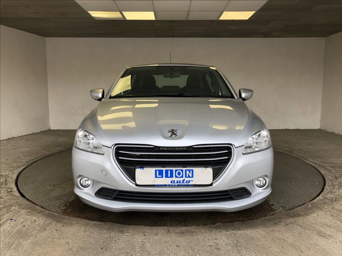 Peugeot 301, 1,6 16V - fotka 2