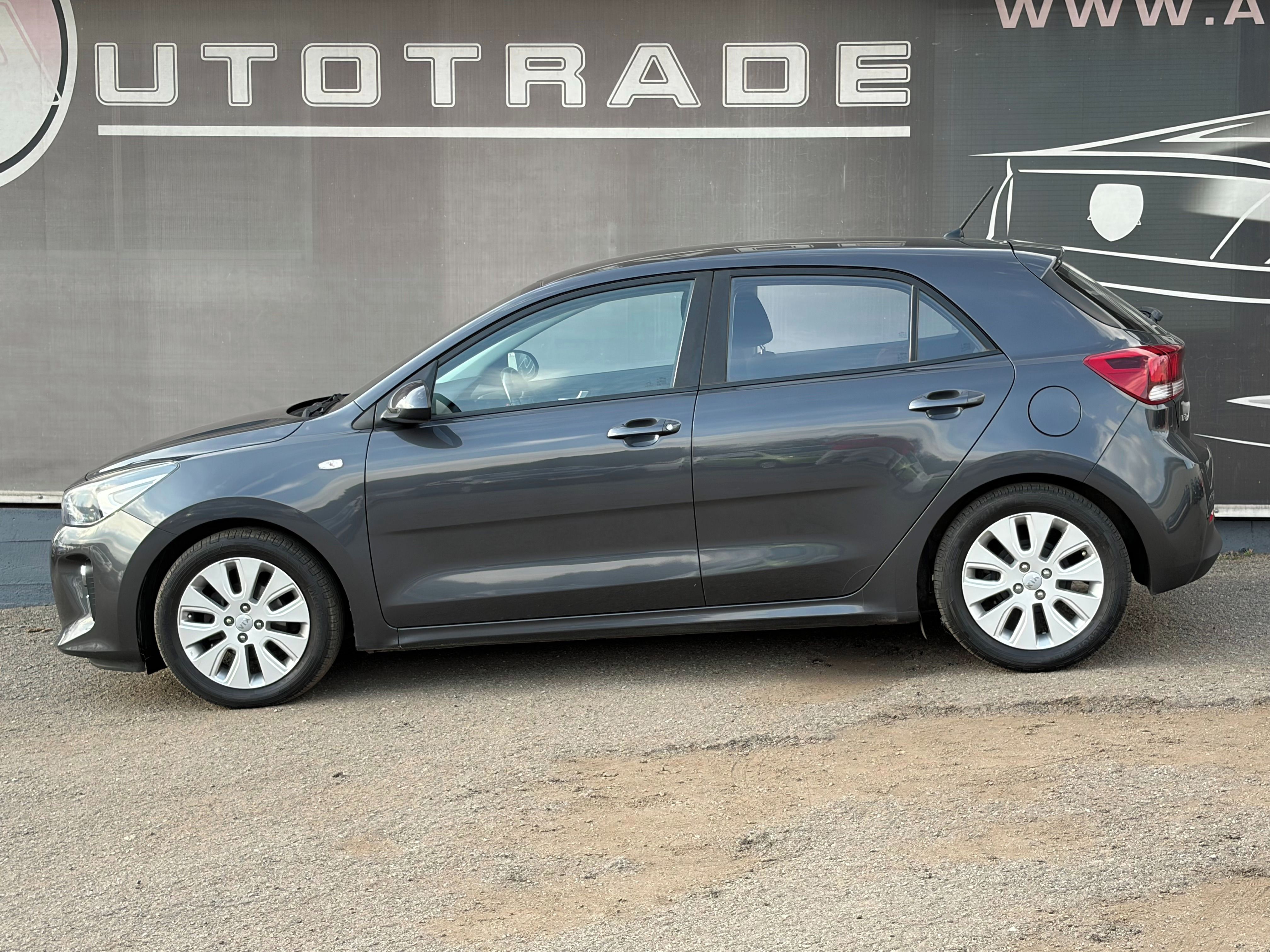 Kia Rio, 1.25i 62kW, ČR, KLIMA, 2x kola - fotka 2