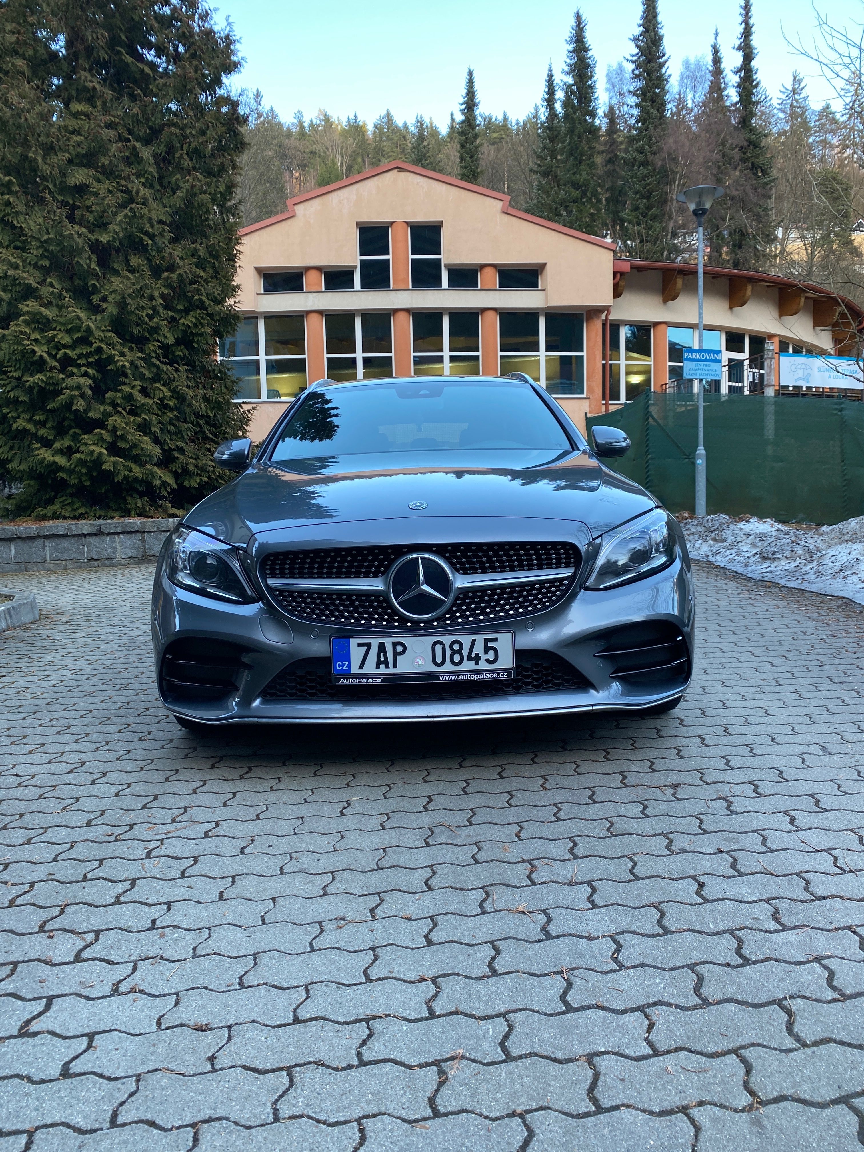 Mercedes-Benz Třídy C, Mercedes Benz C200 4matic - fotka 3