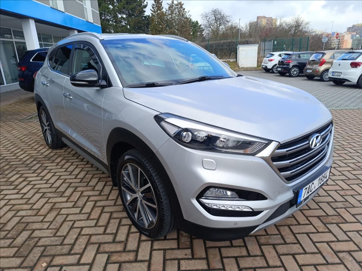 Hyundai Tucson, 2,0 CRDi 4x4 Style Plus - fotka 4