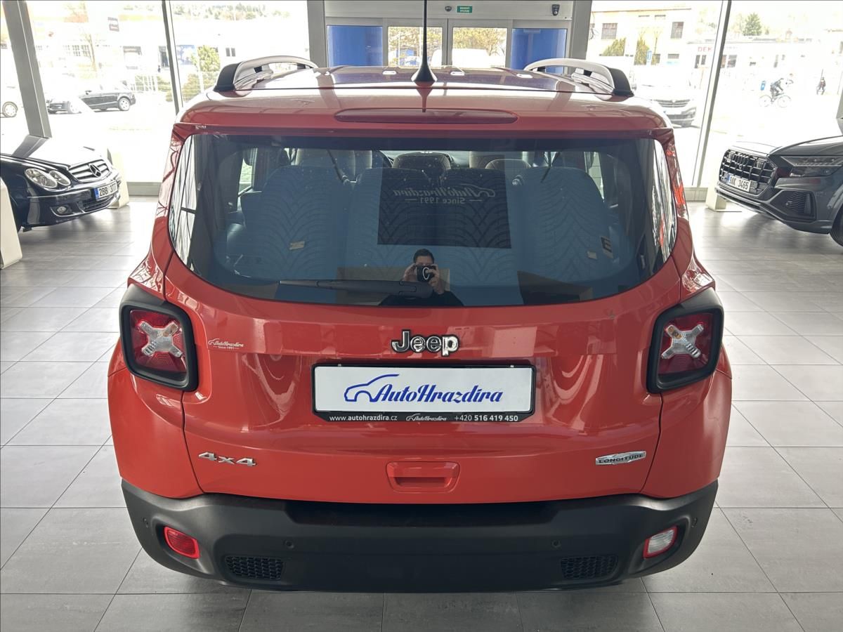 Jeep Renegade, 2,0   M-JET 103kW,4x4,ČR,1.MAJ - fotka 5
