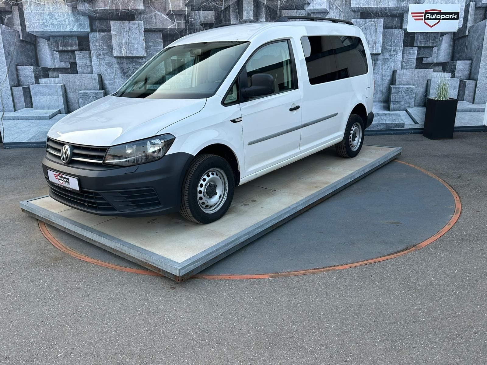Volkswagen Caddy, MAXI, 2.0TDi, 75KW, 5 MÍST - fotka 3