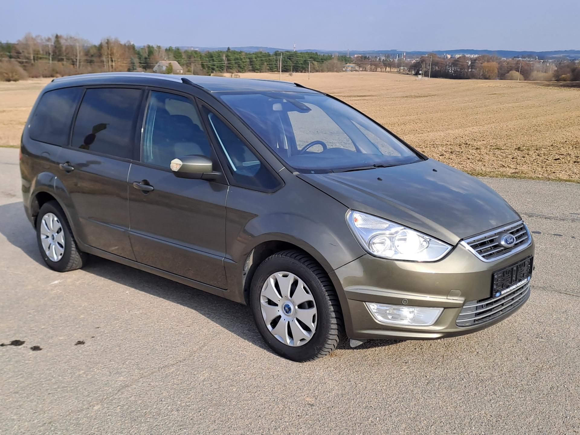 Ford Galaxy, 2.0TDCi 7 MÍST SERVISKA - fotka 3