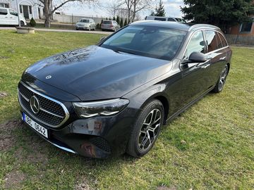 E 200
