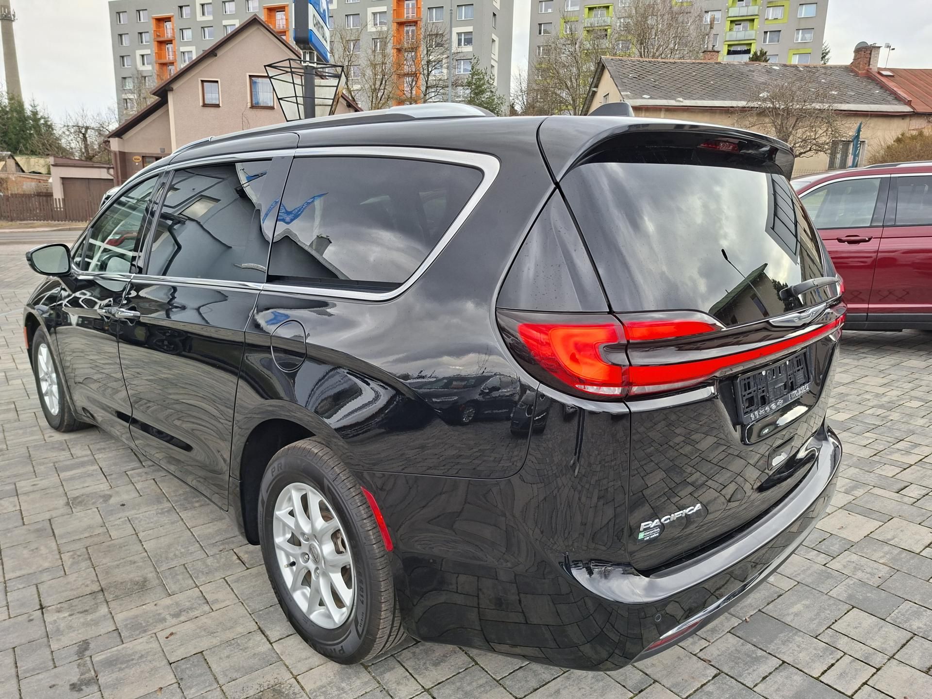 Chrysler Pacifica, 3,6L V6, 7míst, kůže, Adapt - fotka 5