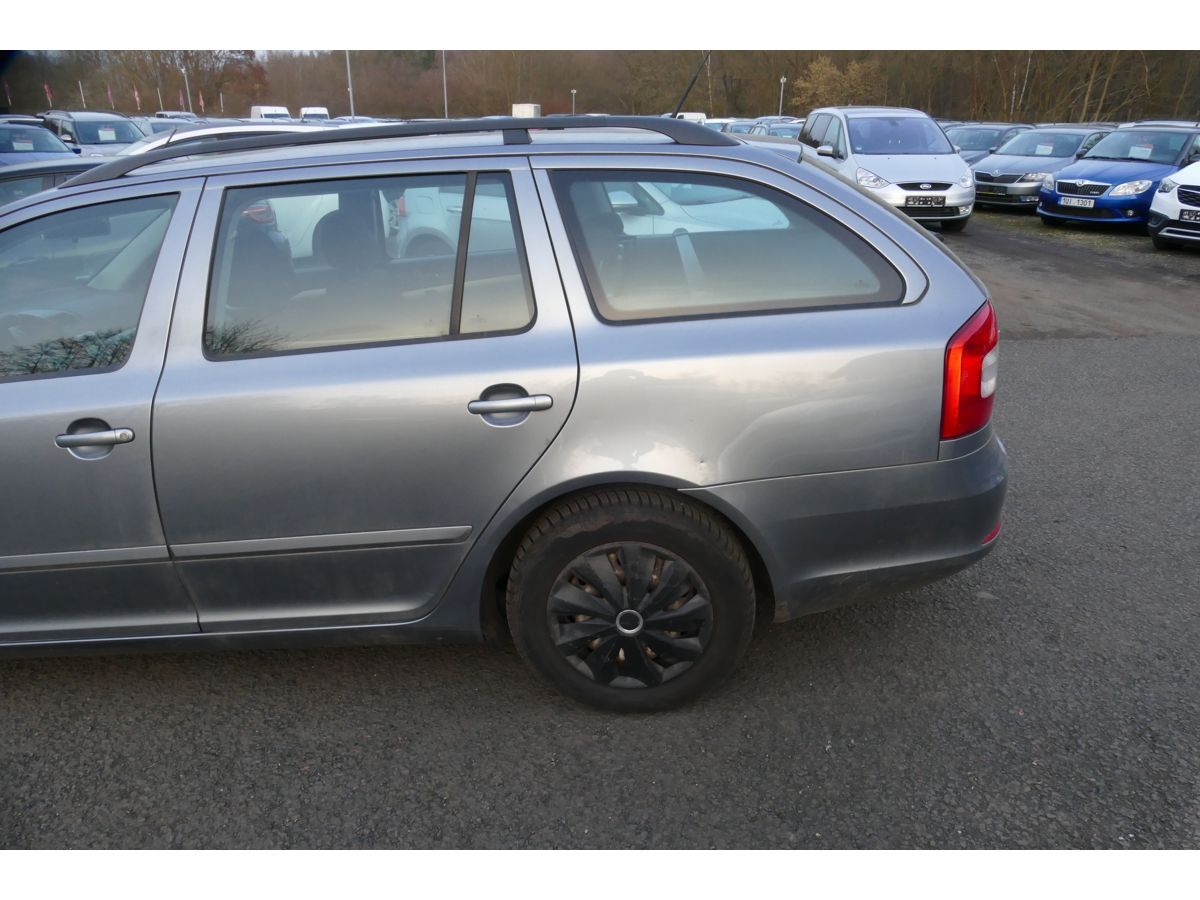 Škoda Octavia, 1,6TDI 77KW KLIMA - fotka 5